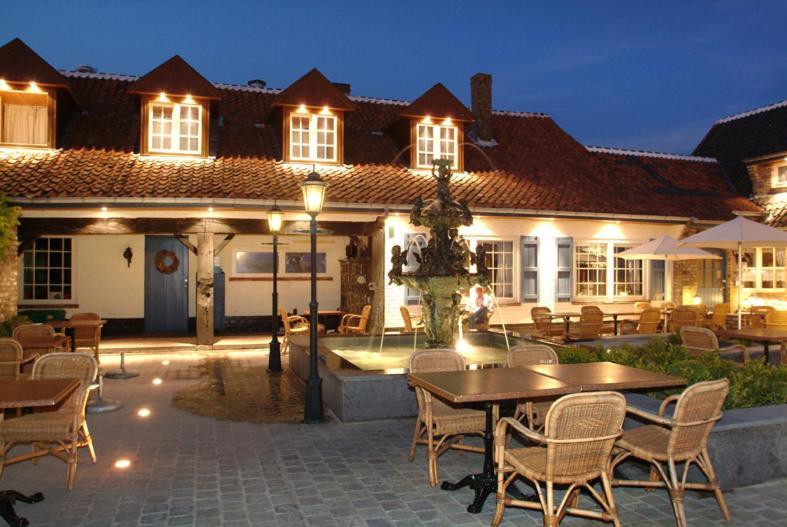 Hotel Restaurant D'Hofstee Zuienkerke Extérieur photo